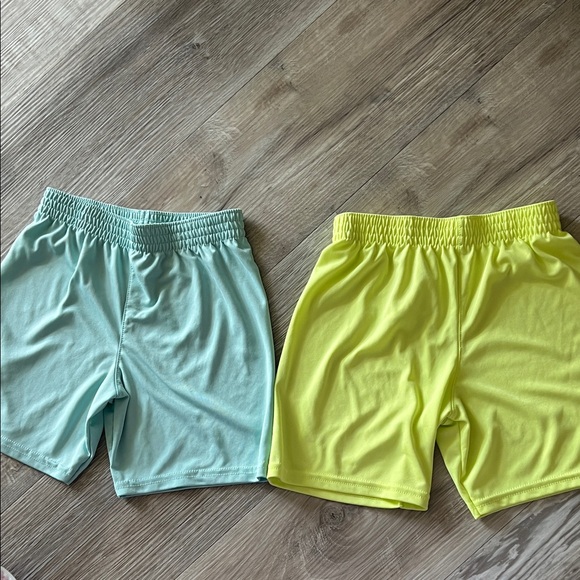 BNWOT super soft quick-drying toddler boys’ size 4T 2-pack shorts set! - Picture 1 of 5